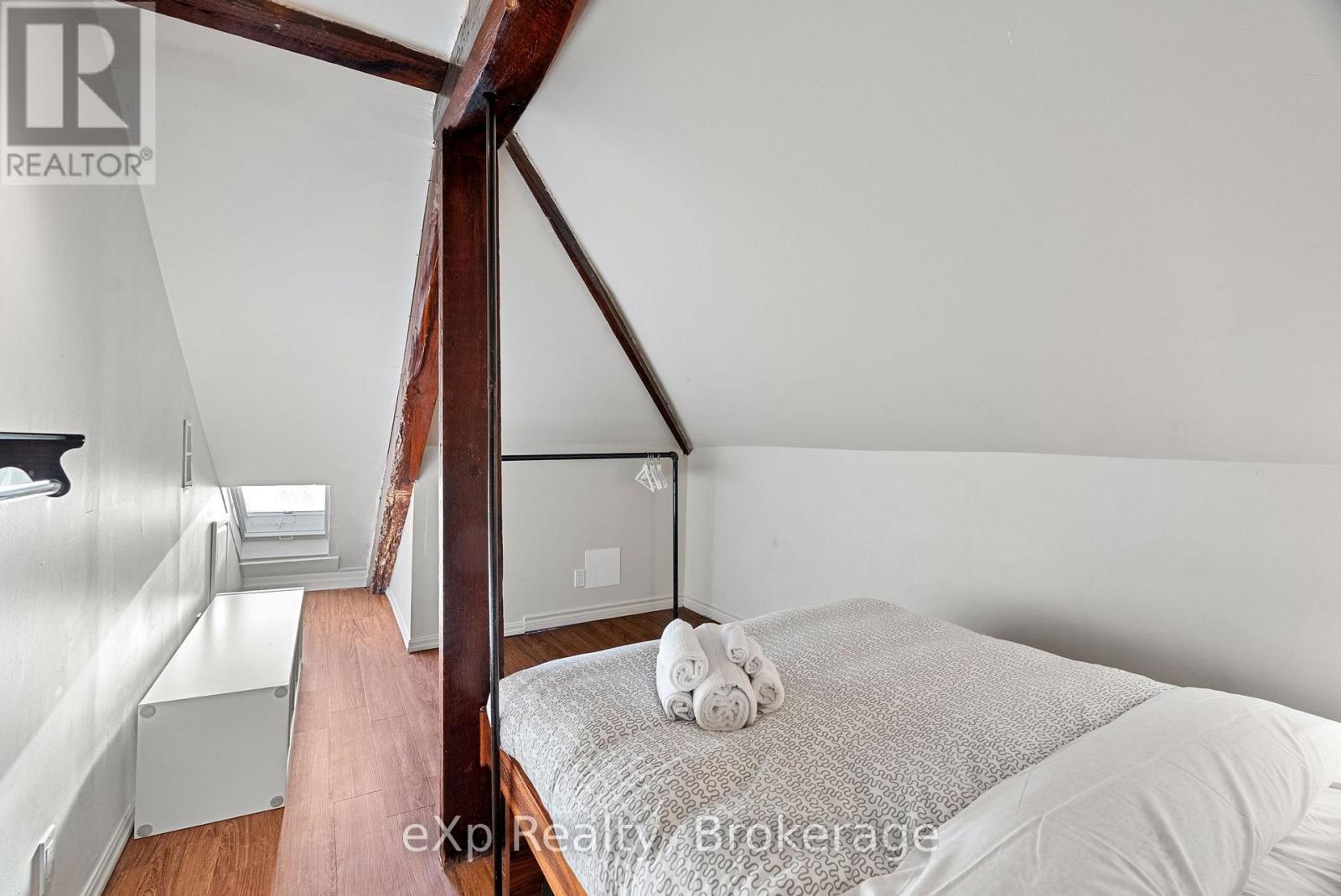 6 - 94 Wellington Street Property Photo 21