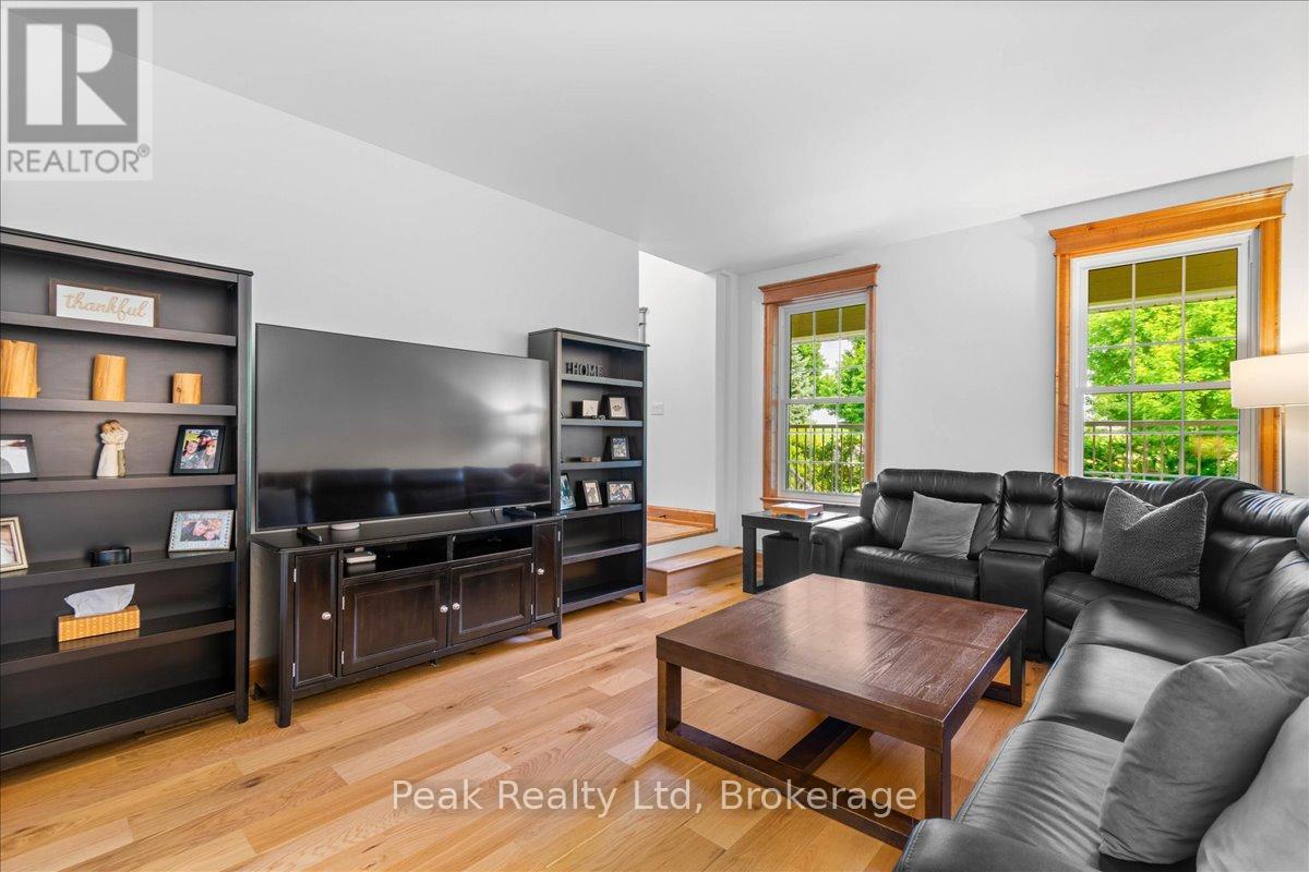 218 Wilson Avenue Property Photo 18