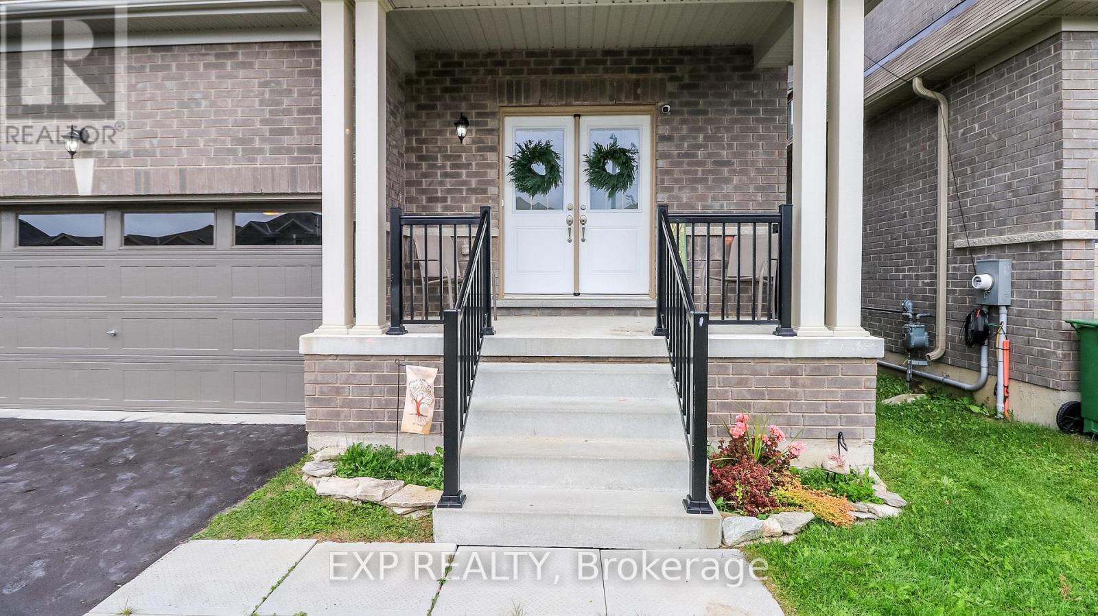 251 Ridley Crescent Property Photo 3