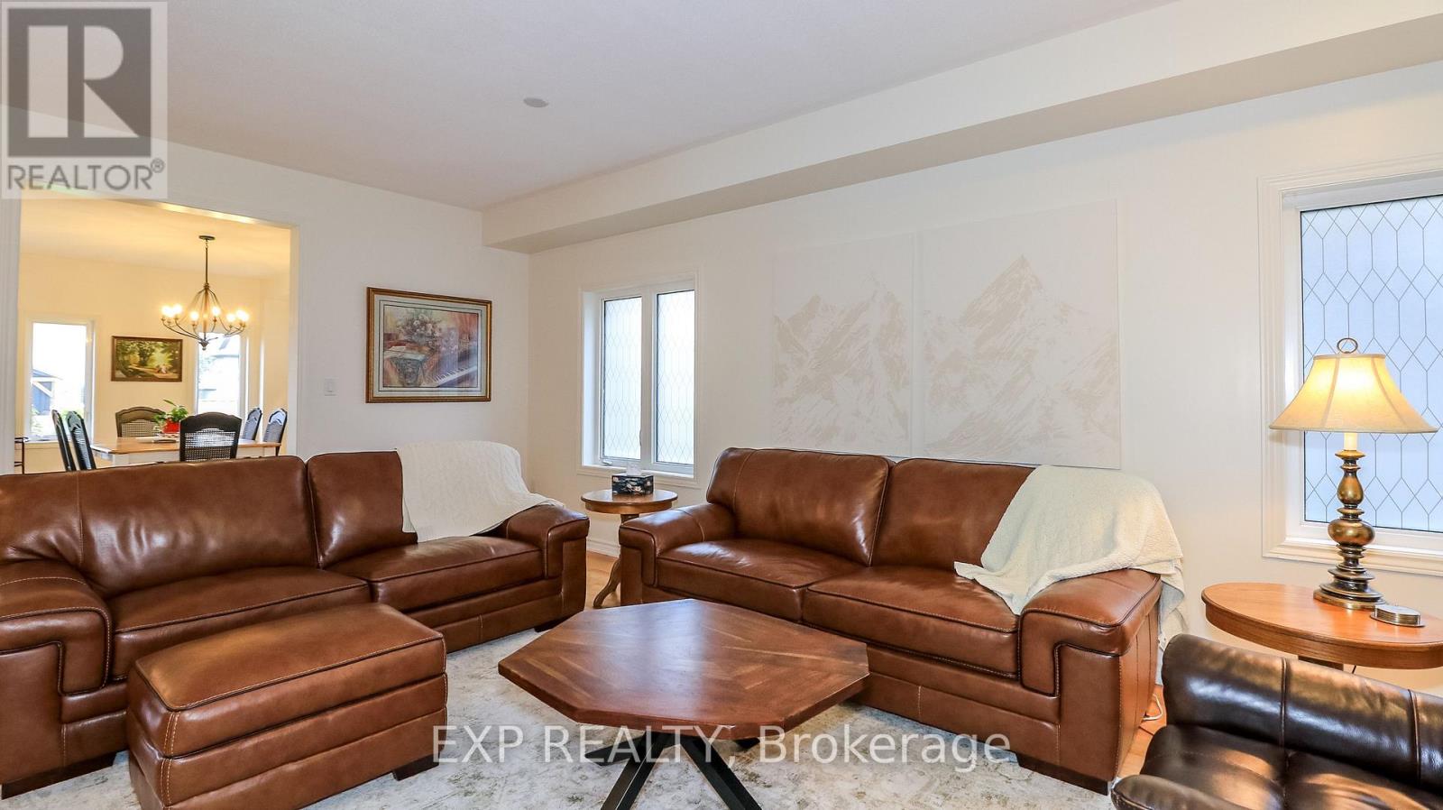 251 Ridley Crescent Property Photo 9
