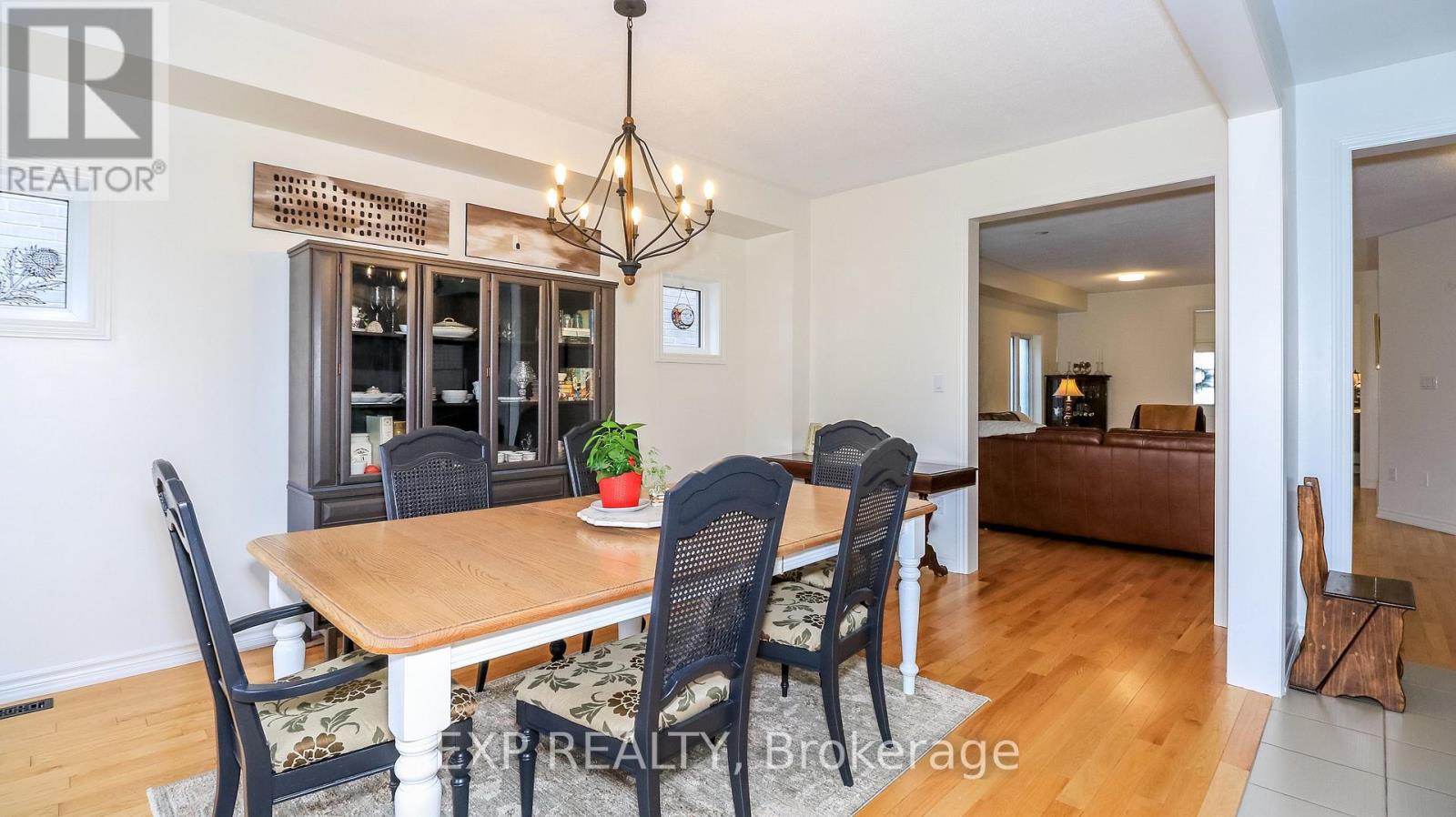 251 Ridley Crescent Property Photo 14