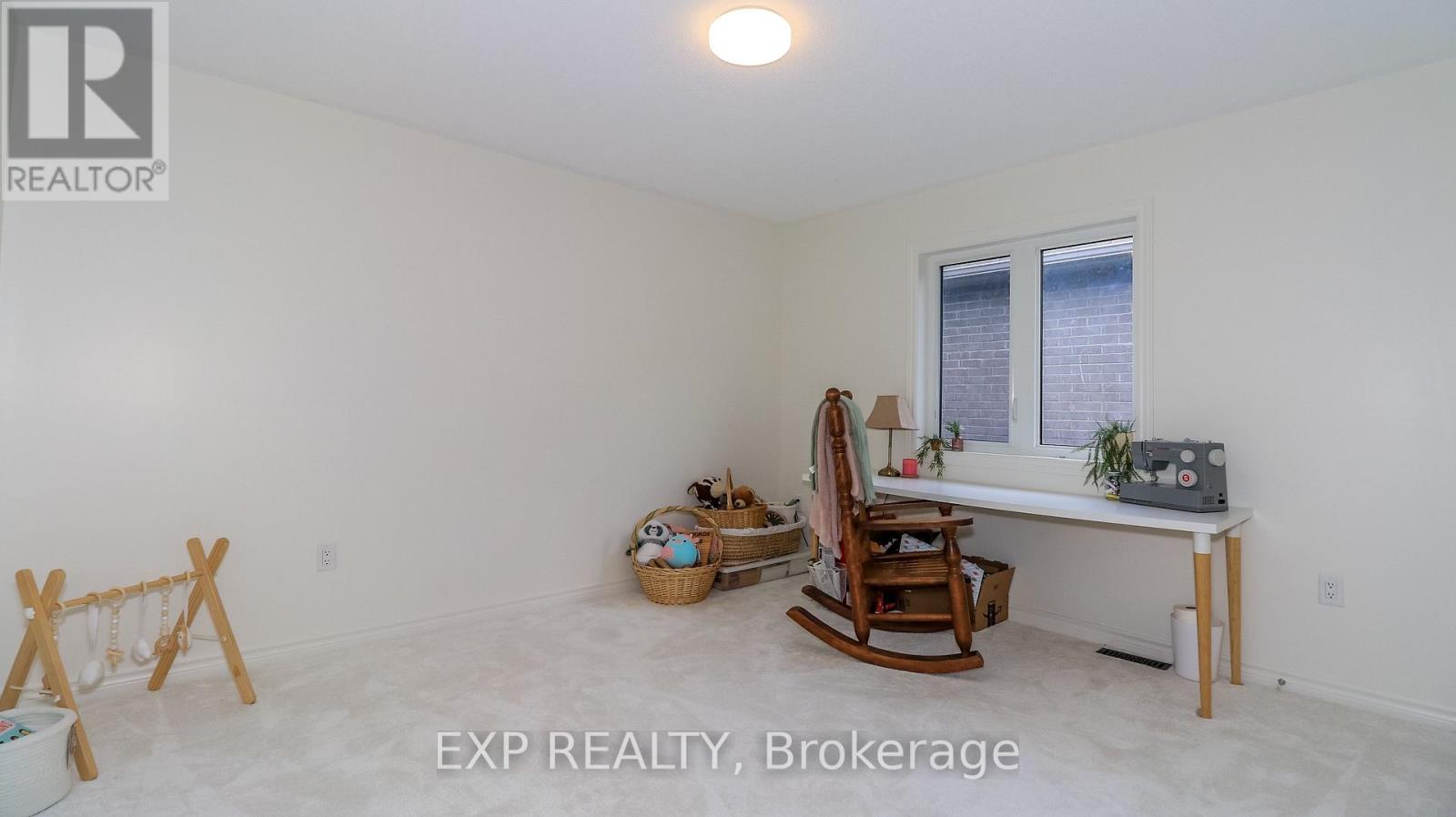 251 Ridley Crescent Property Photo 30