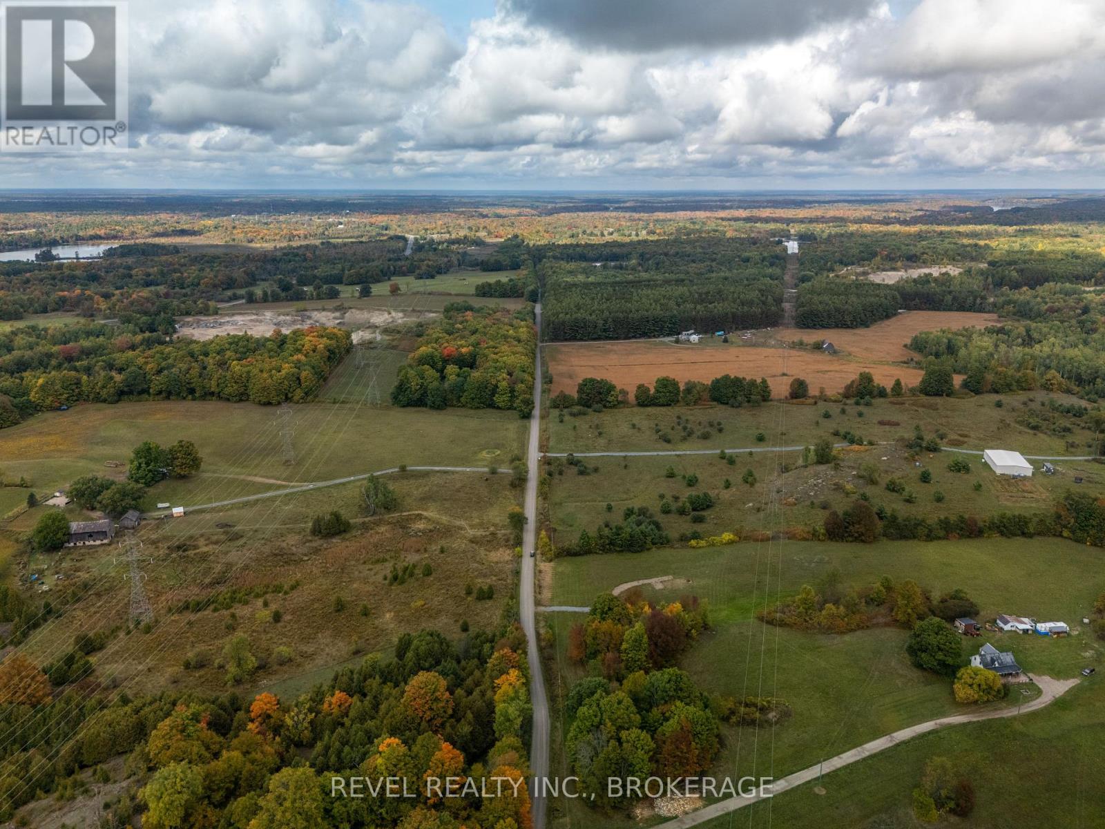 00 Forty Foot Road Property Photo 4