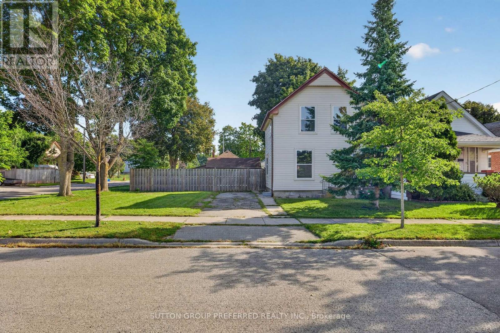118 Delaware Street Property Photo 1