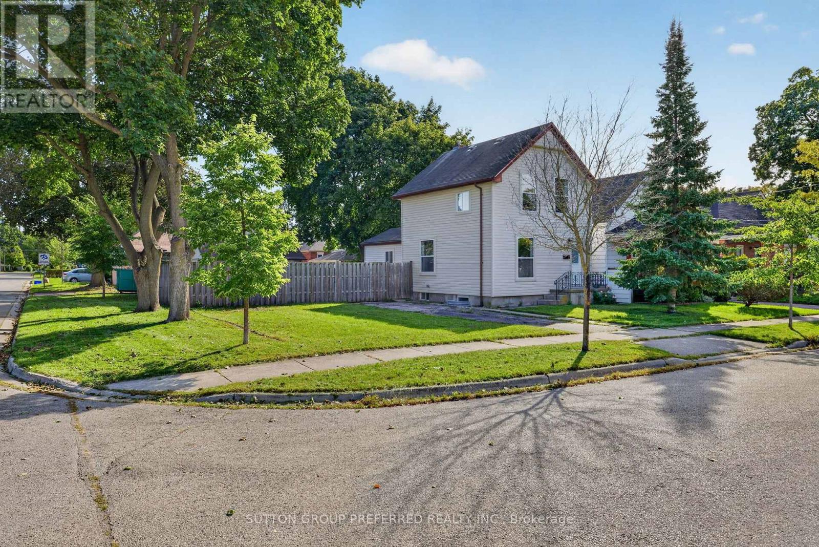 118 Delaware Street Property Photo 3