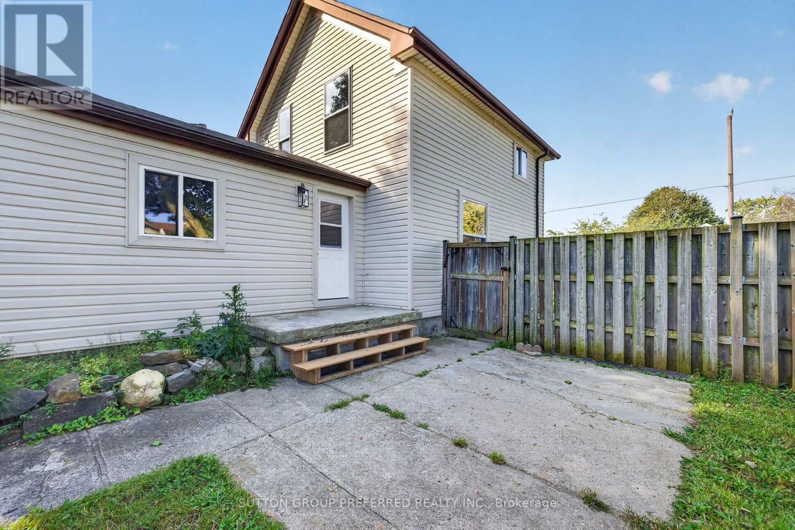118 Delaware Street Property Photo 5