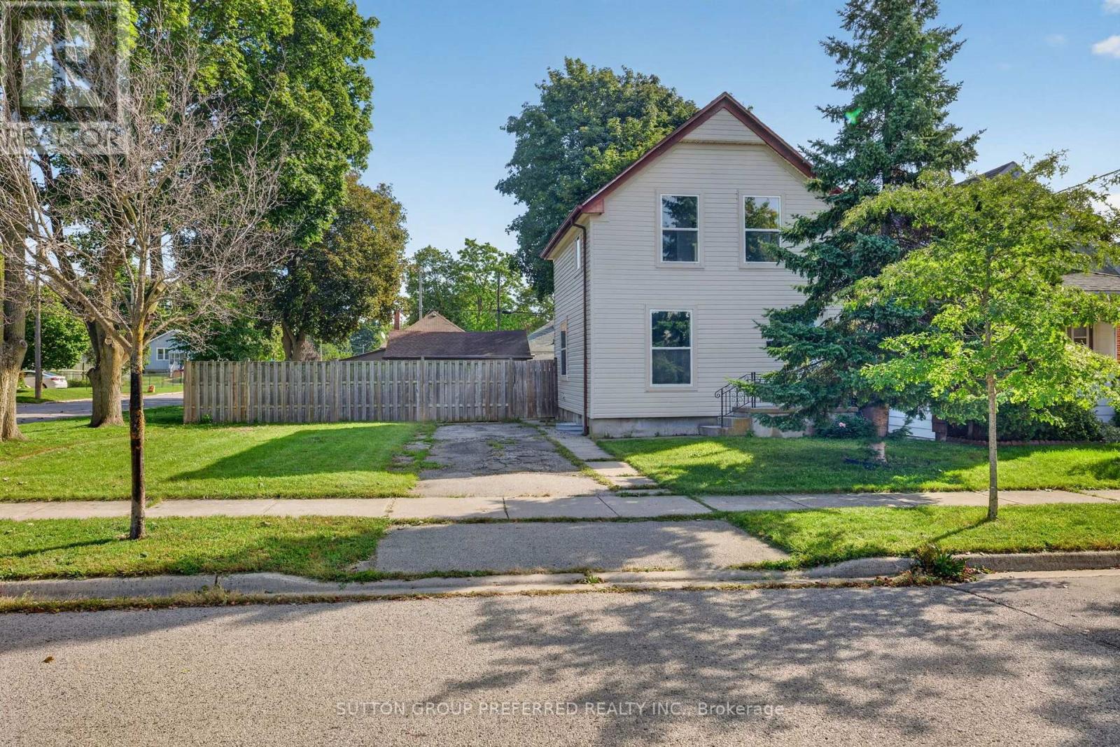 118 Delaware Street Property Photo 7