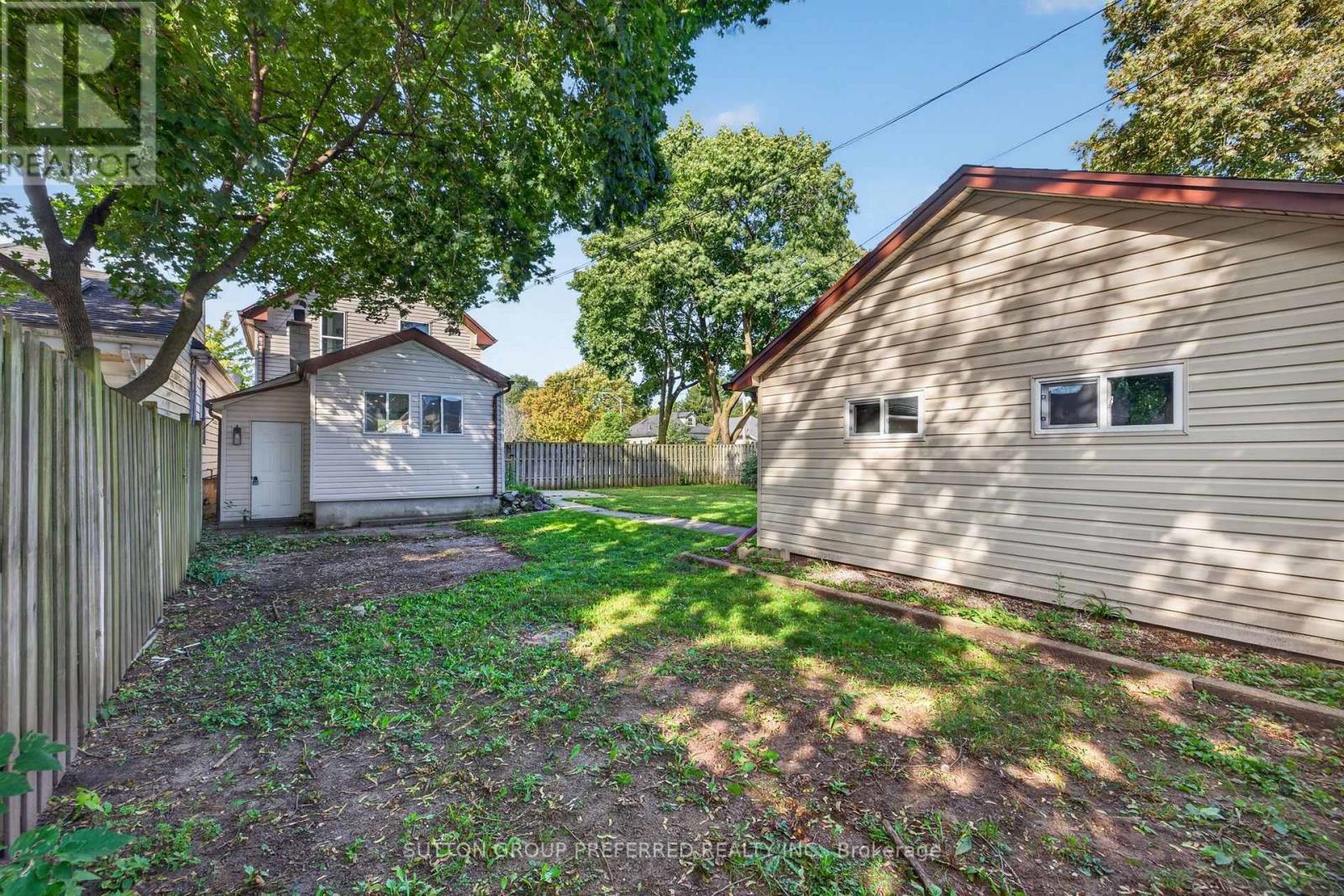 118 Delaware Street Property Photo 40