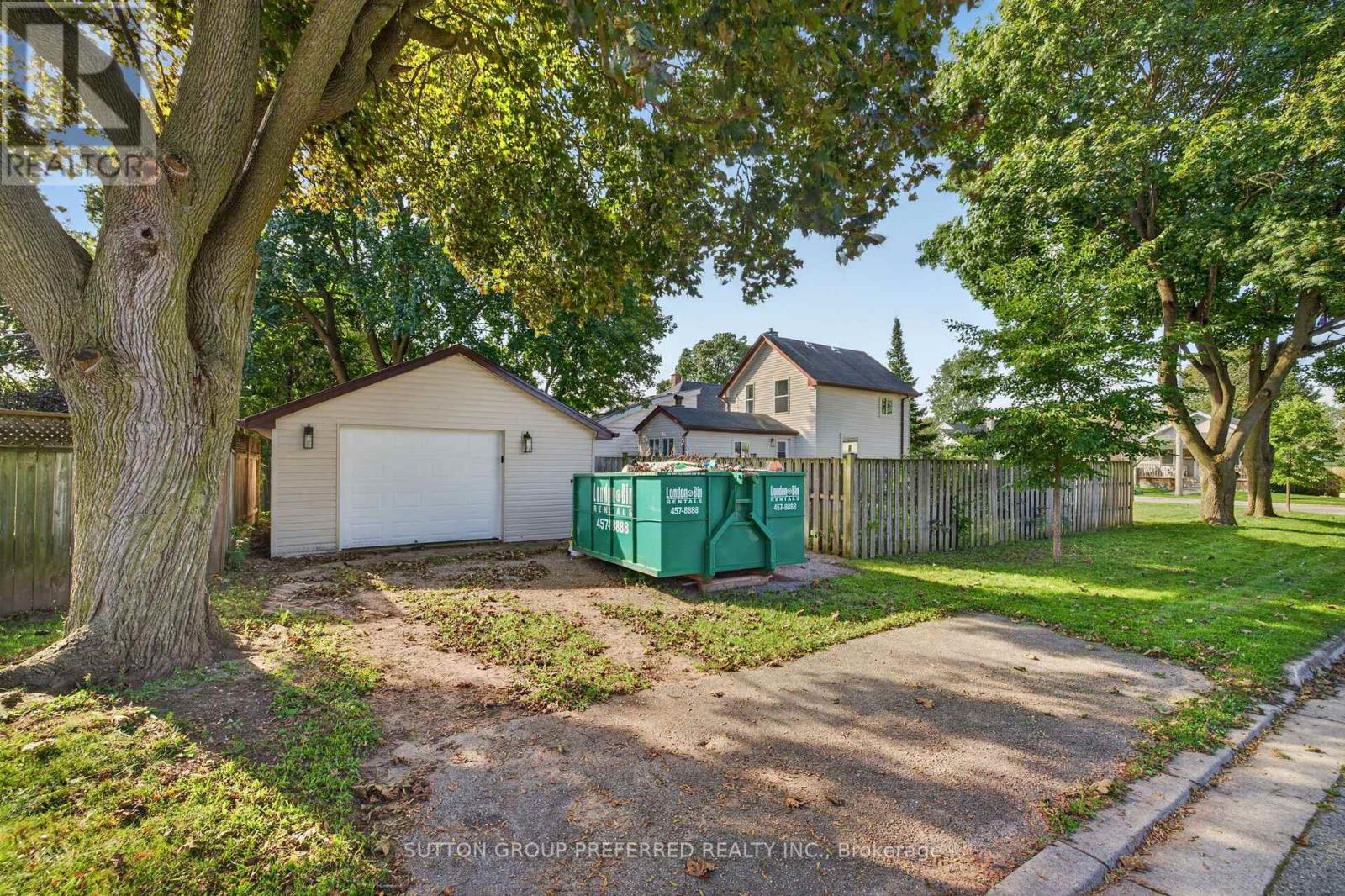 118 Delaware Street Property Photo 42