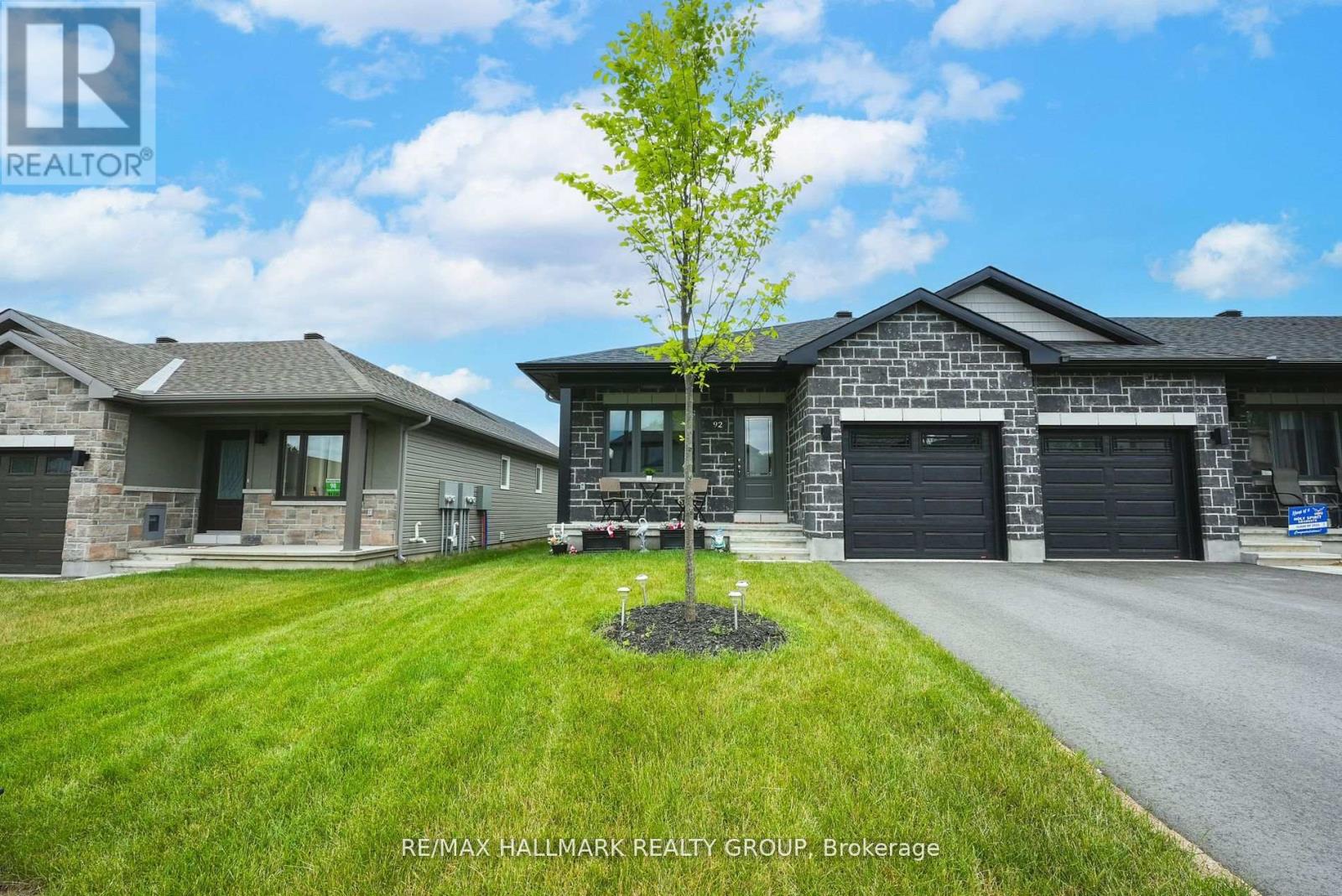 92 Seabert Drive Property Photo 3