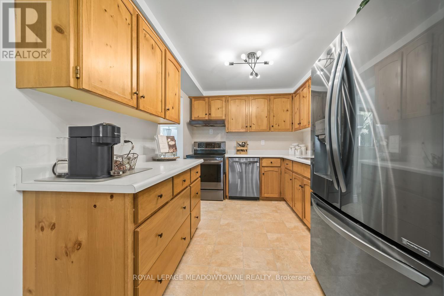 164 Henry Street Property Photo 13