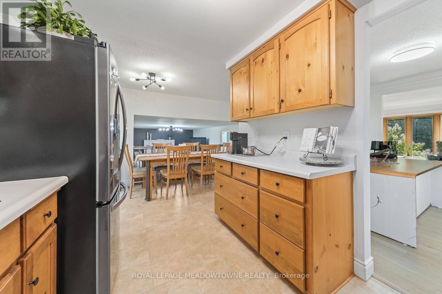 164 Henry Street Property Photo 16