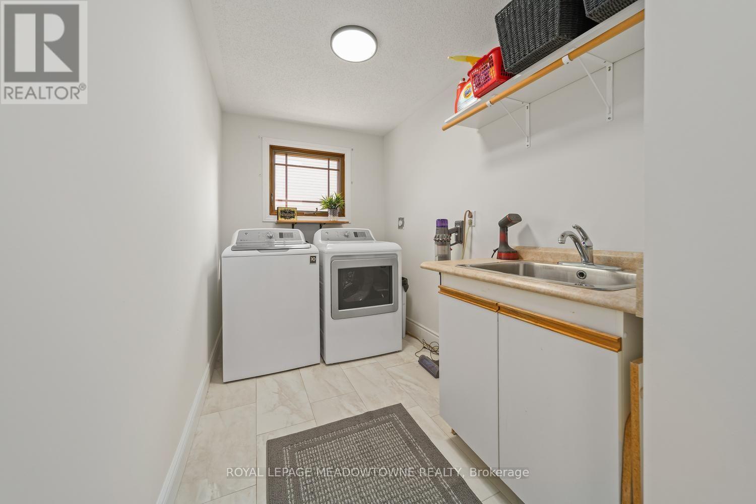 164 Henry Street Property Photo 24