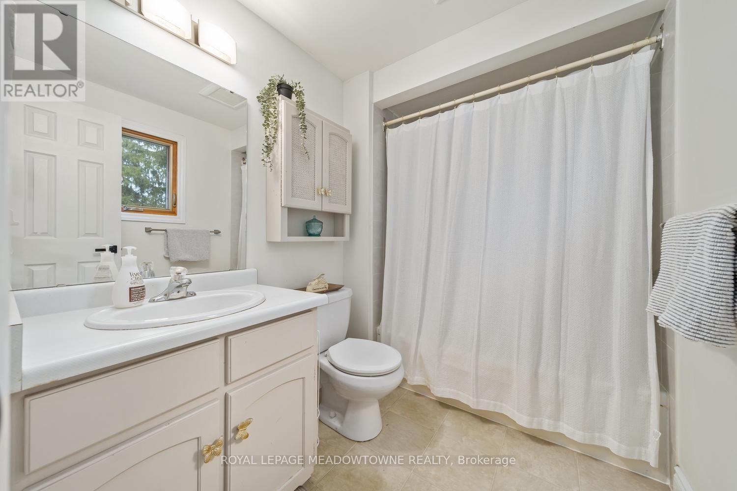 164 Henry Street Property Photo 28