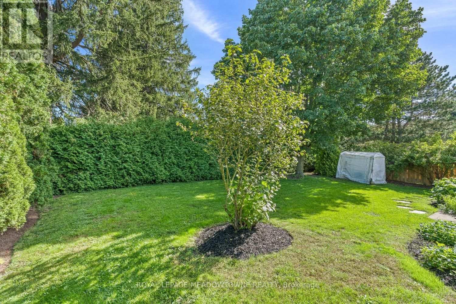 164 Henry Street Property Photo 40