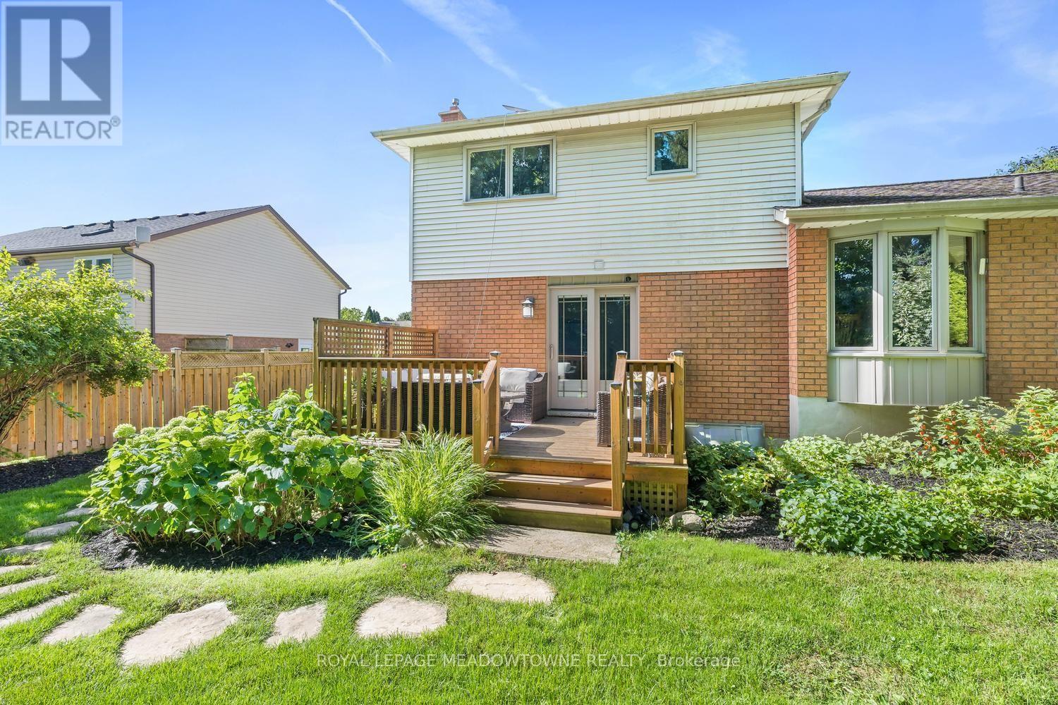 164 Henry Street Property Photo 41