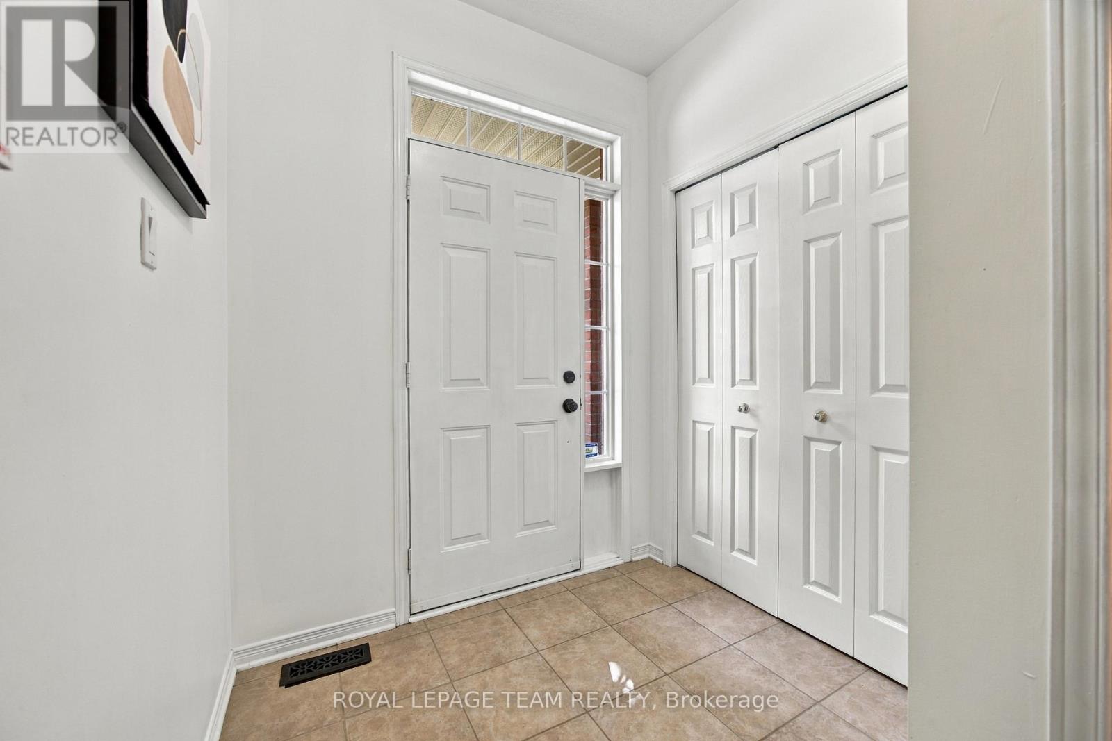 135 Gatespark Private Property Photo 5