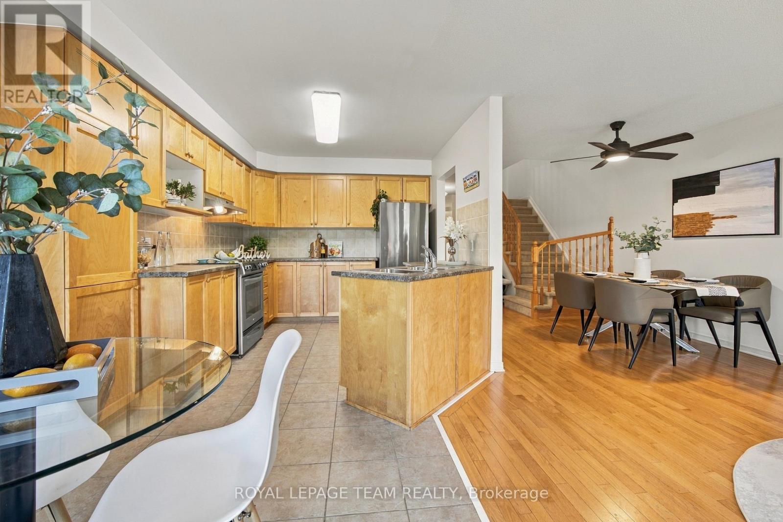 135 Gatespark Private Property Photo 10