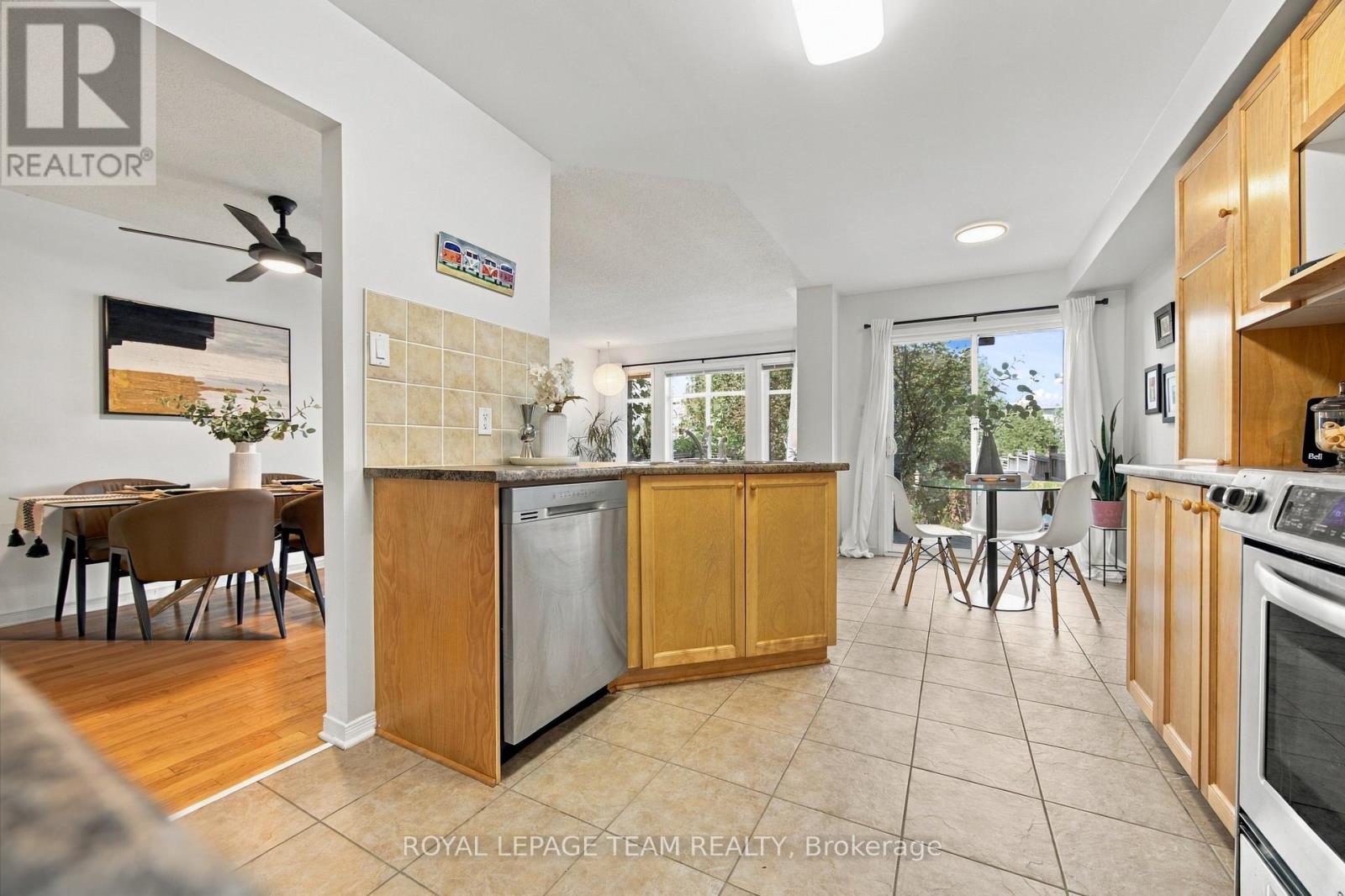 135 Gatespark Private Property Photo 12