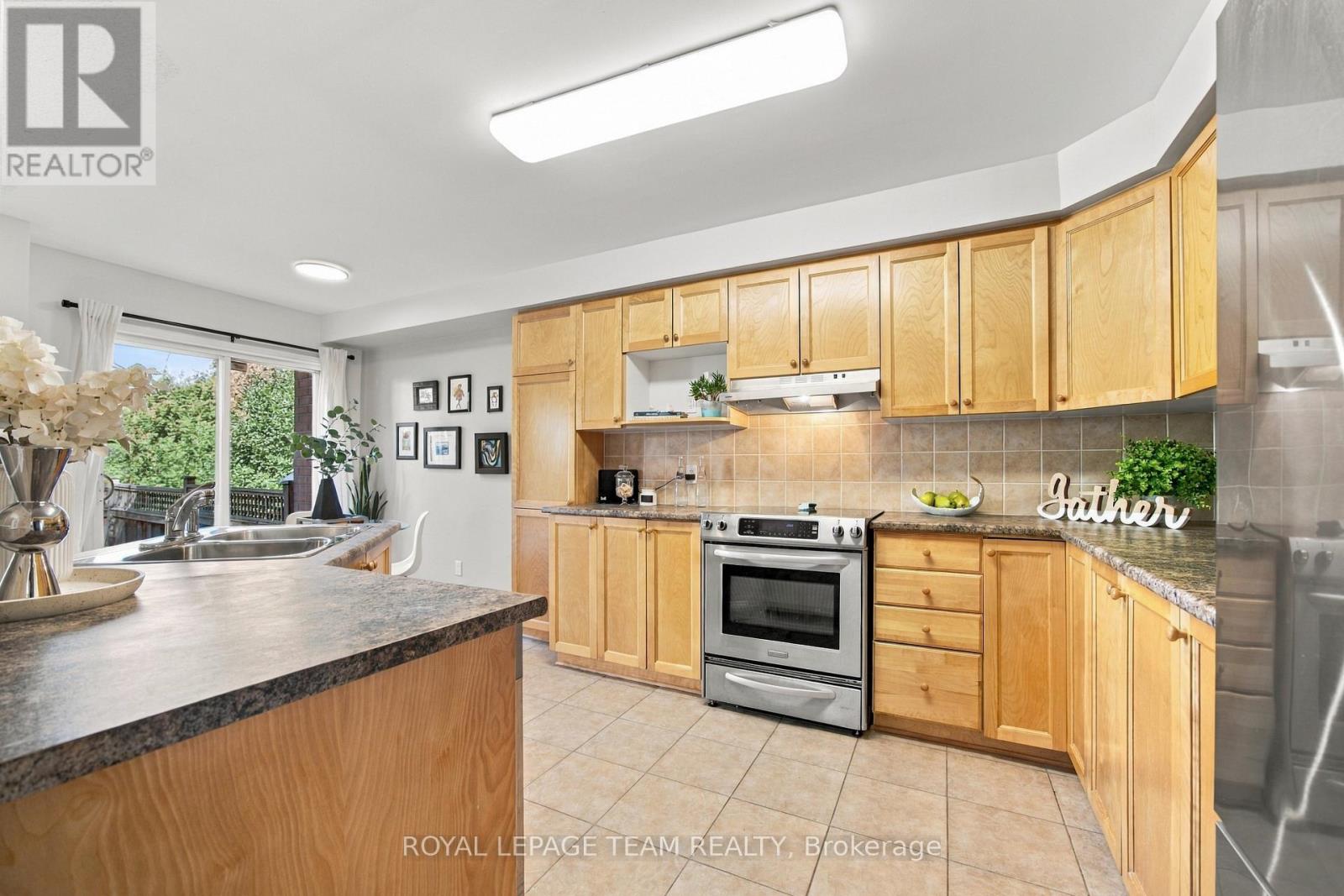 135 Gatespark Private Property Photo 15