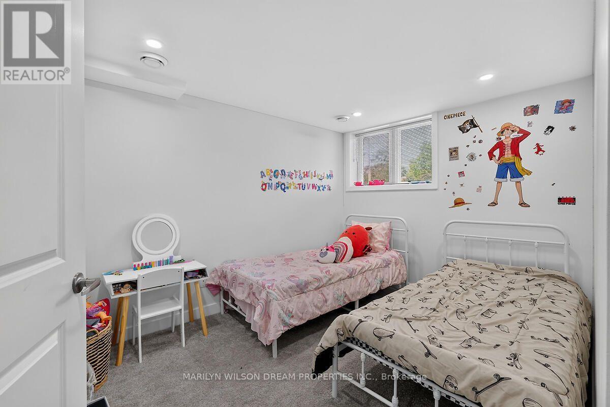 D - 4522 Innes Road Property Photo 24
