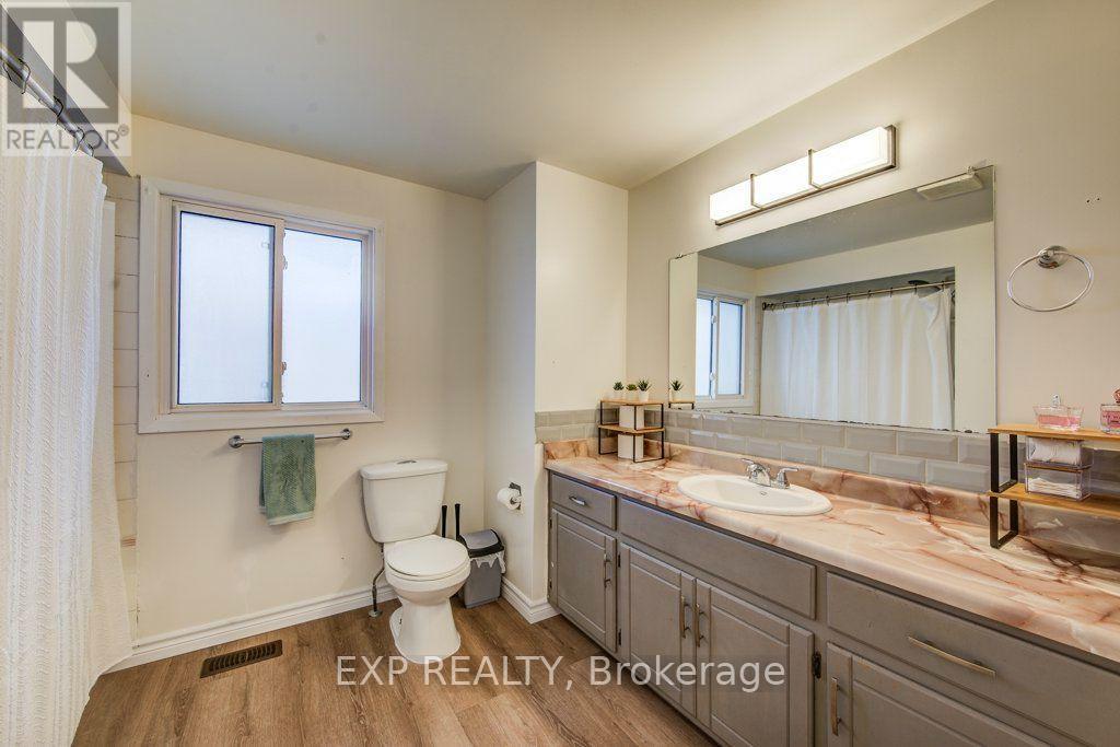 143 Sunrise Place Property Photo 17