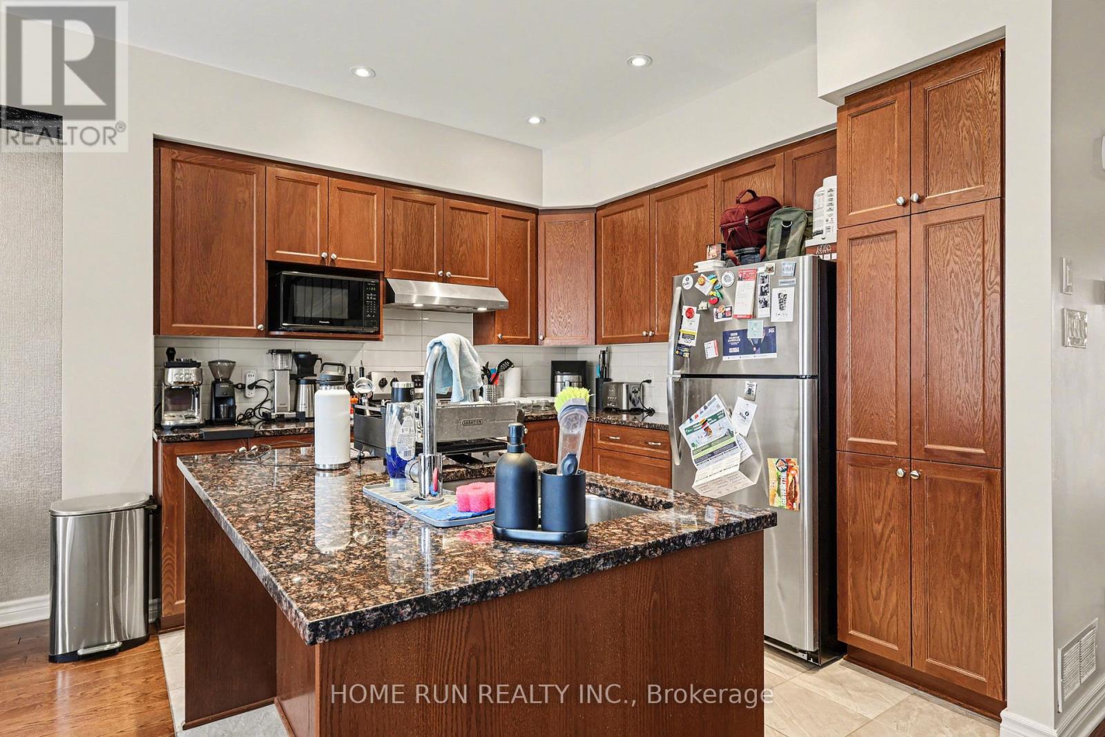 257 Dolce Crescent Property Photo 8