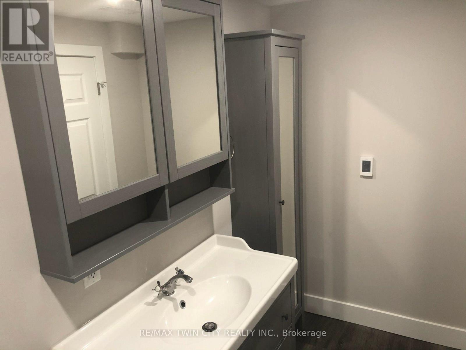 805 Rockway Drive Property Photo 15