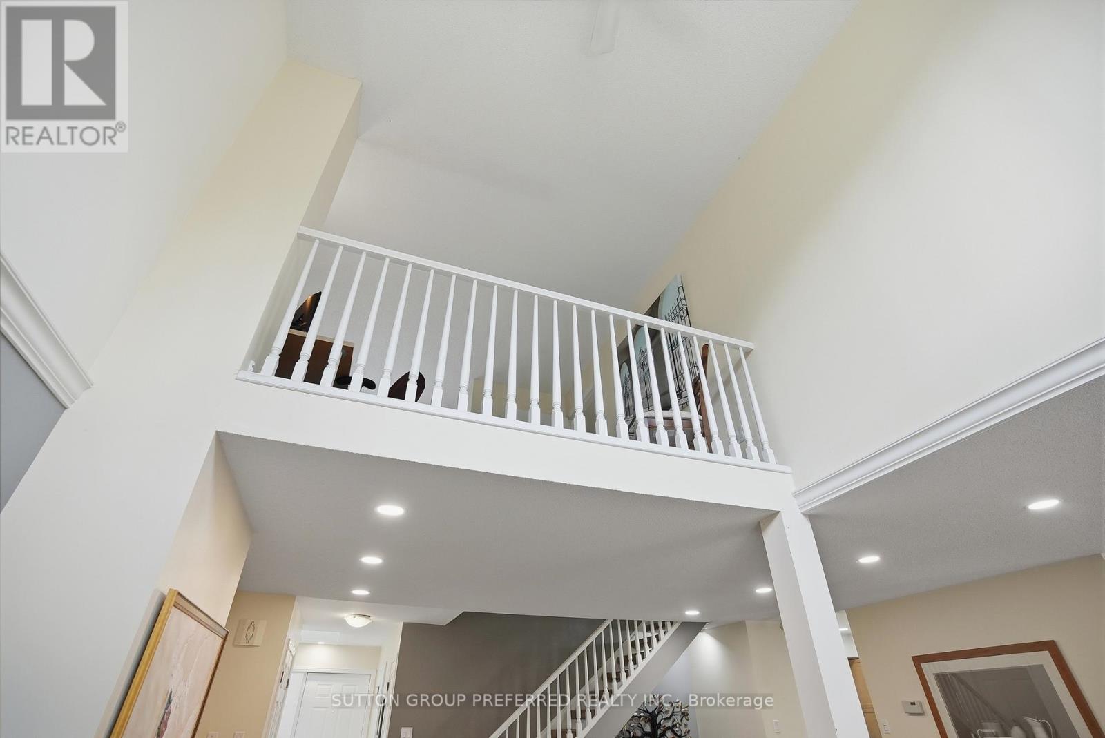 17 - 1500 Richmond Street Property Photo 7