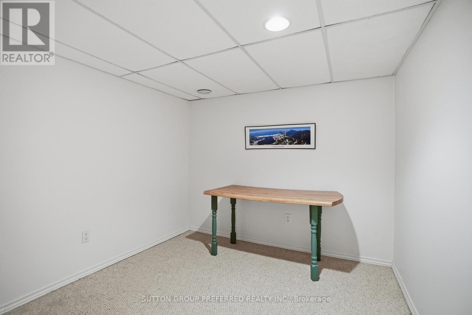 17 - 1500 Richmond Street Property Photo 38