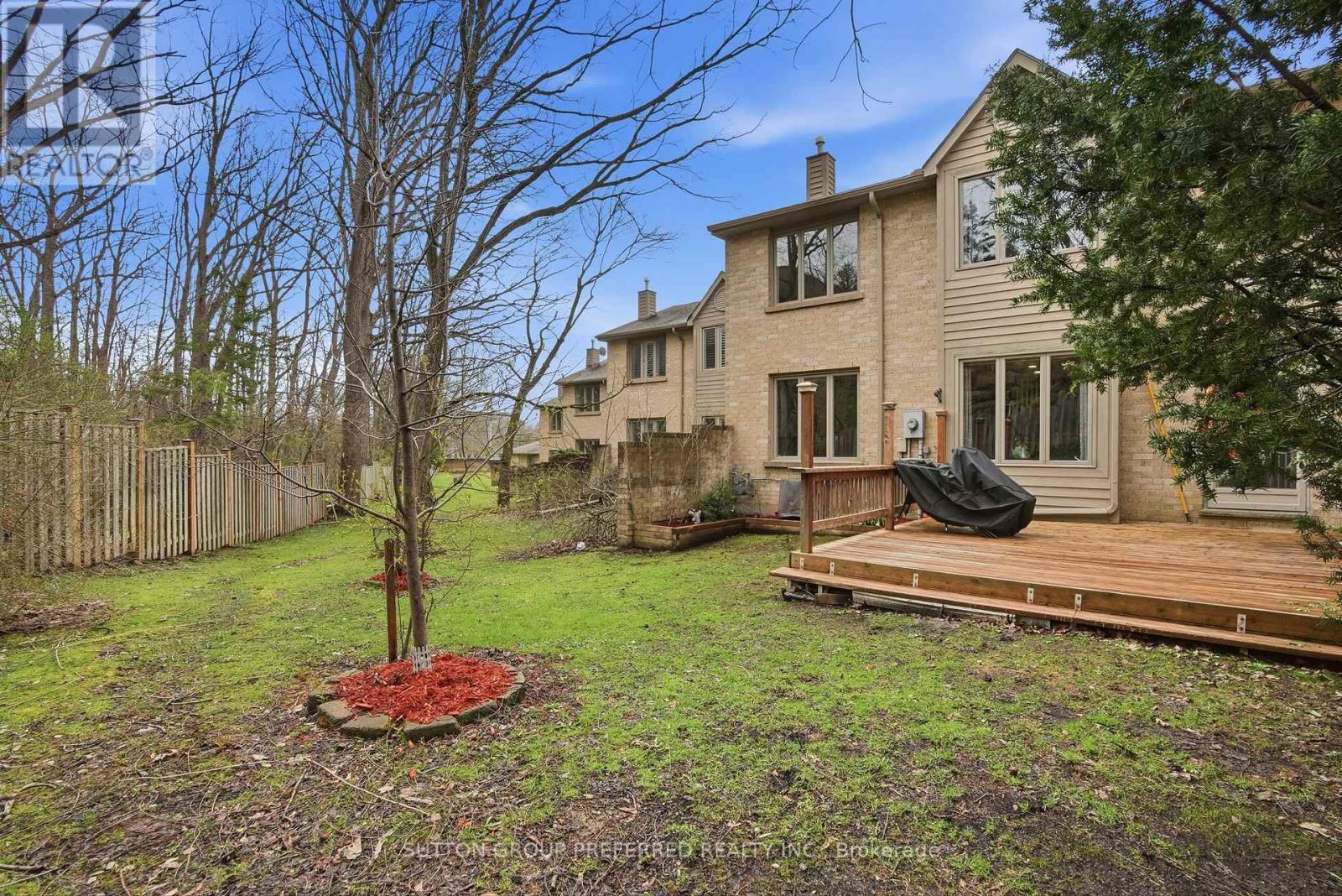 17 - 1500 Richmond Street Property Photo 47