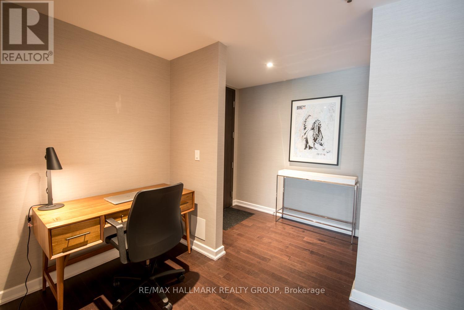 201 - 300 Lisgar Street Property Photo 6