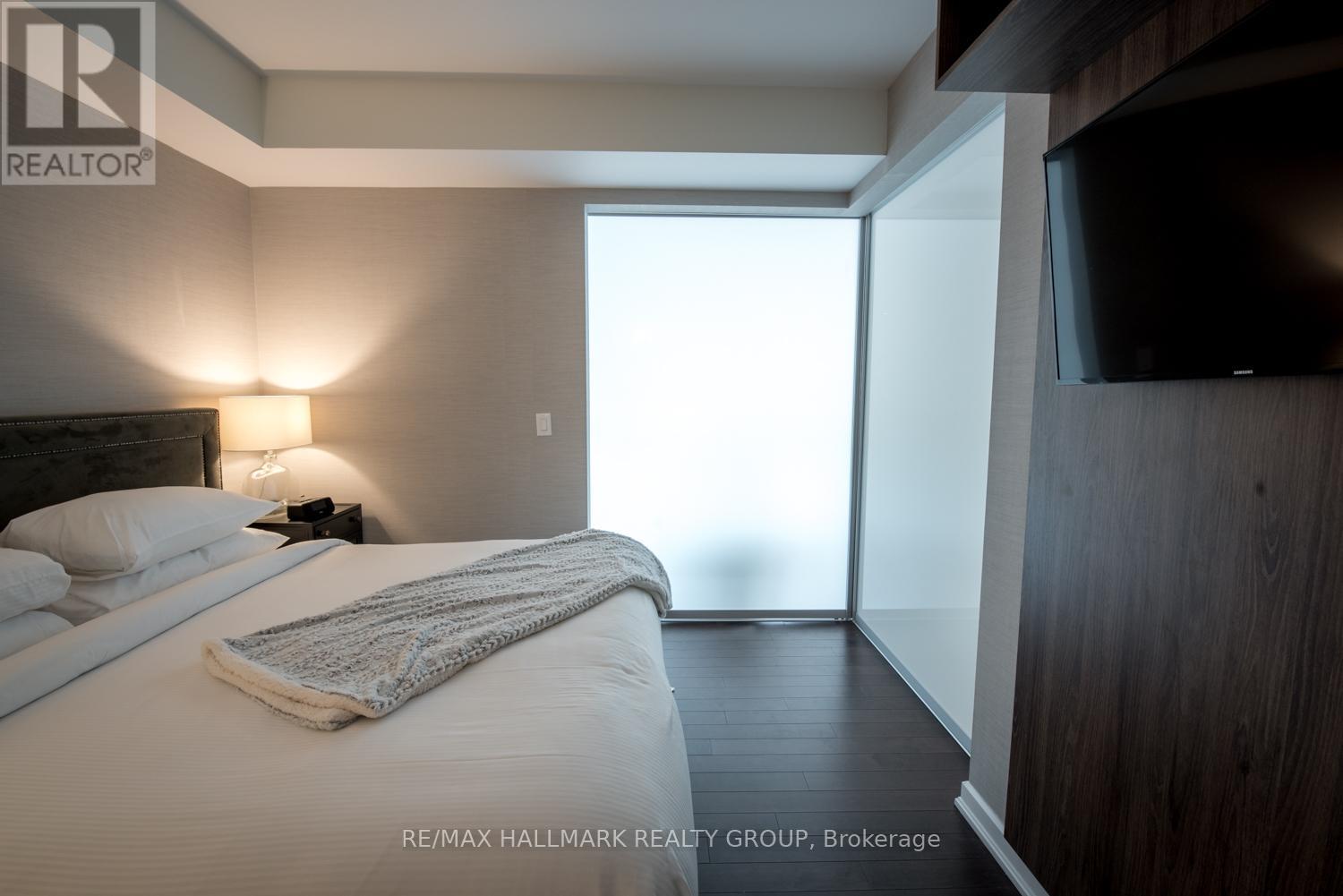 201 - 300 Lisgar Street Property Photo 15