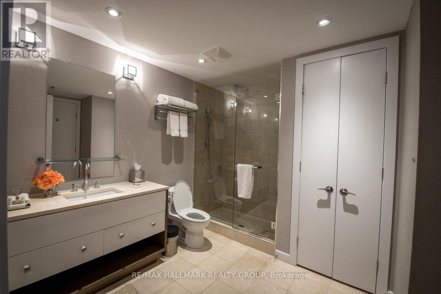 201 - 300 Lisgar Street Property Photo 17