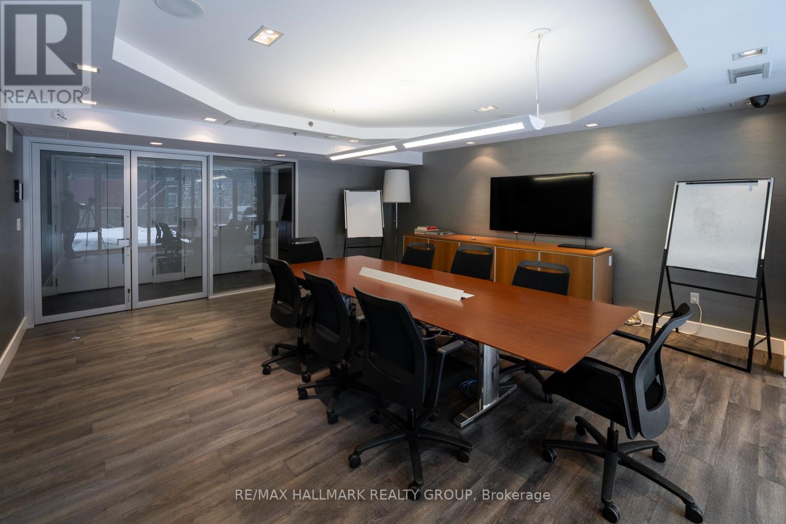 201 - 300 Lisgar Street Property Photo 23