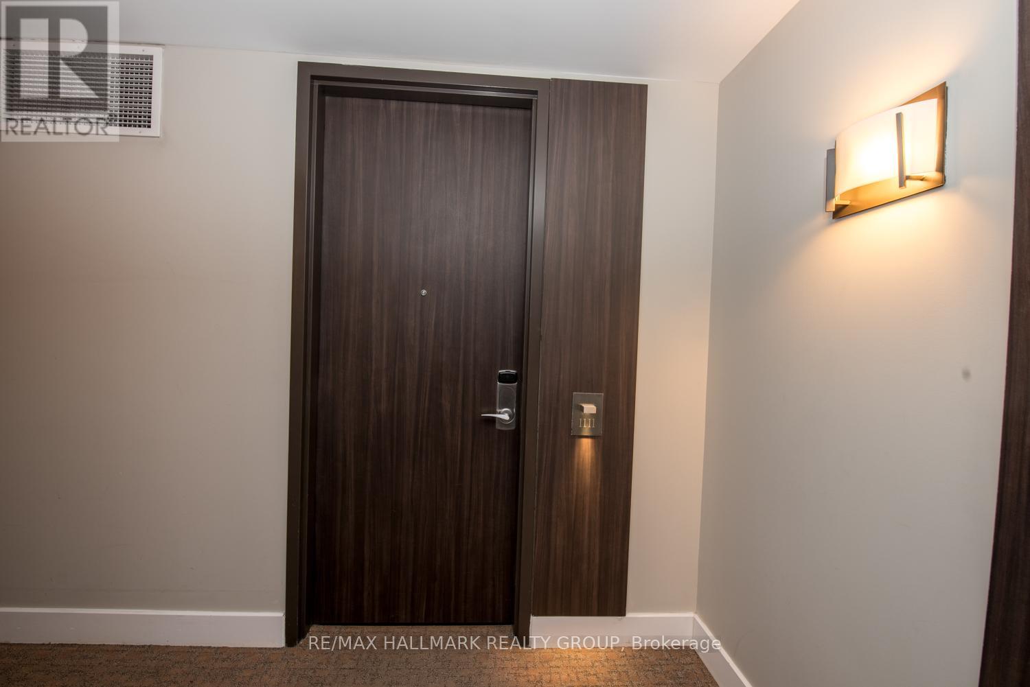 1111 - 300 Lisgar Street Property Photo 4