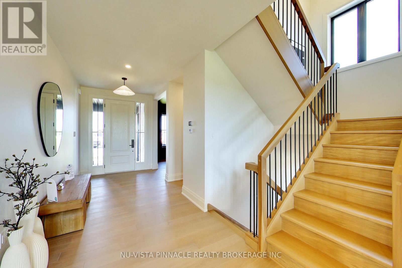 1643 Upper West Avenue Property Photo 2