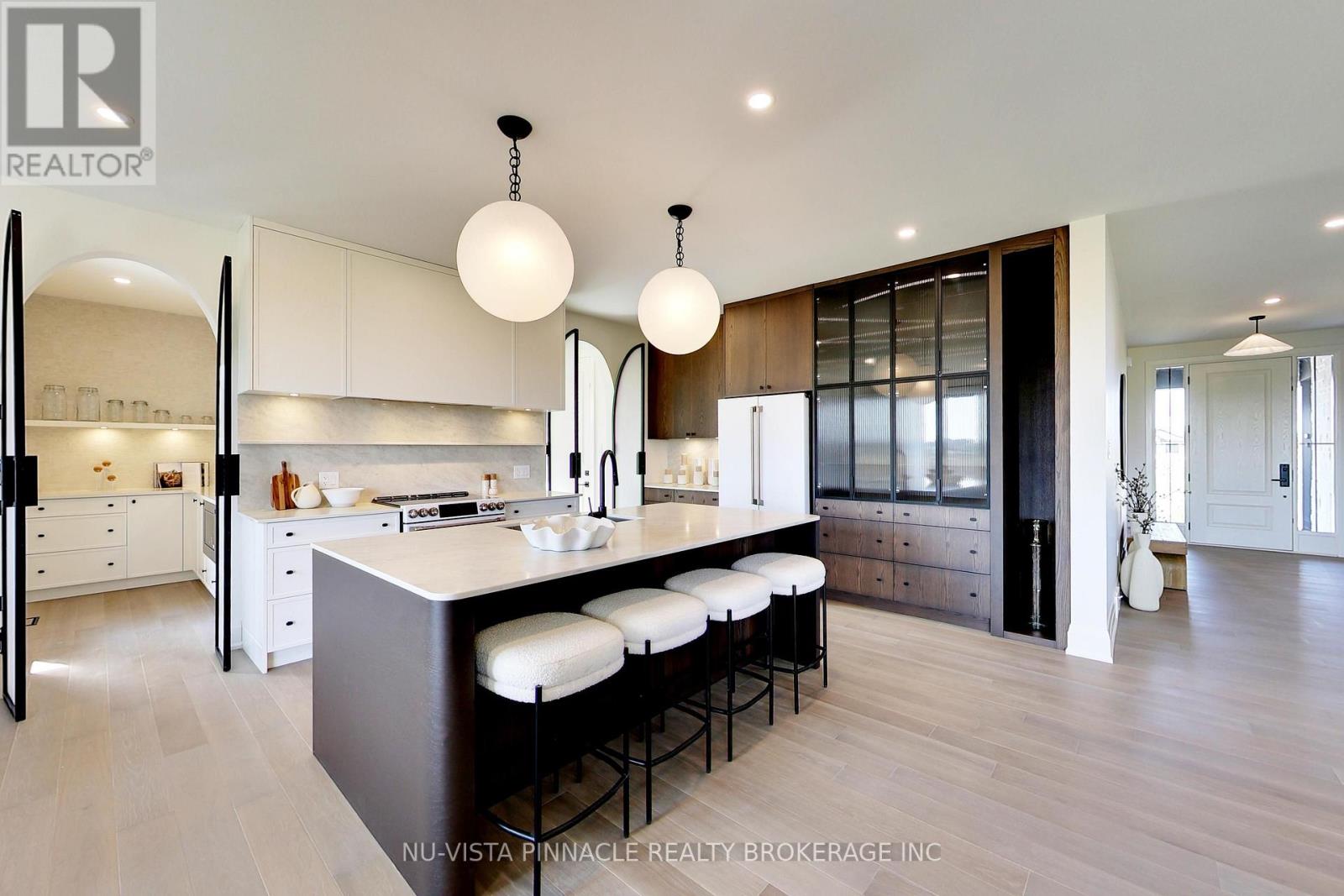 1643 Upper West Avenue Property Photo 7