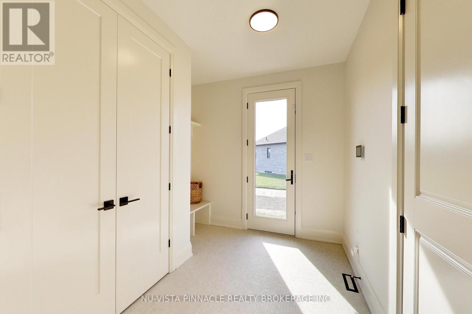 1643 Upper West Avenue Property Photo 15