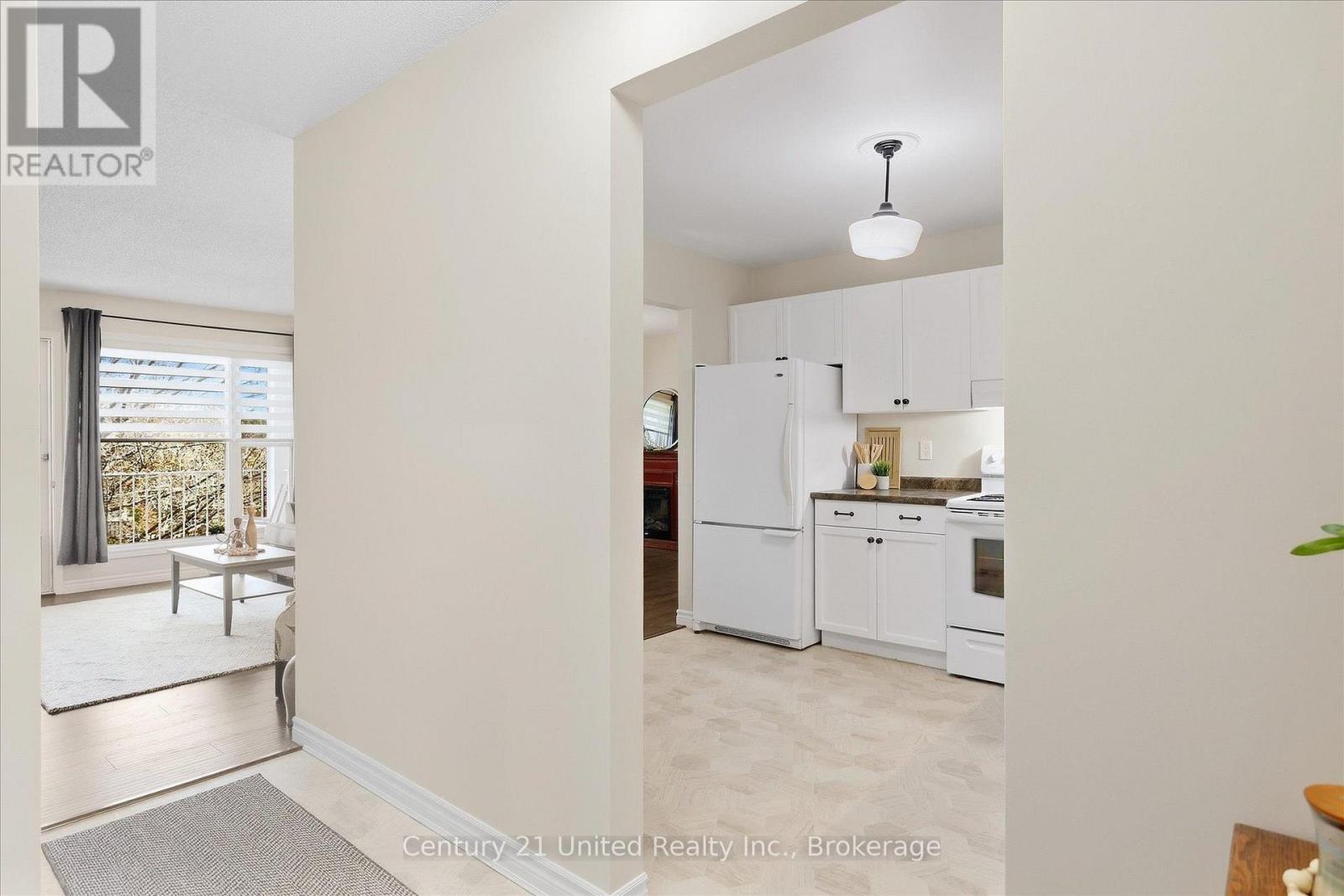 202 - 2406 Mountland Drive Property Photo 7