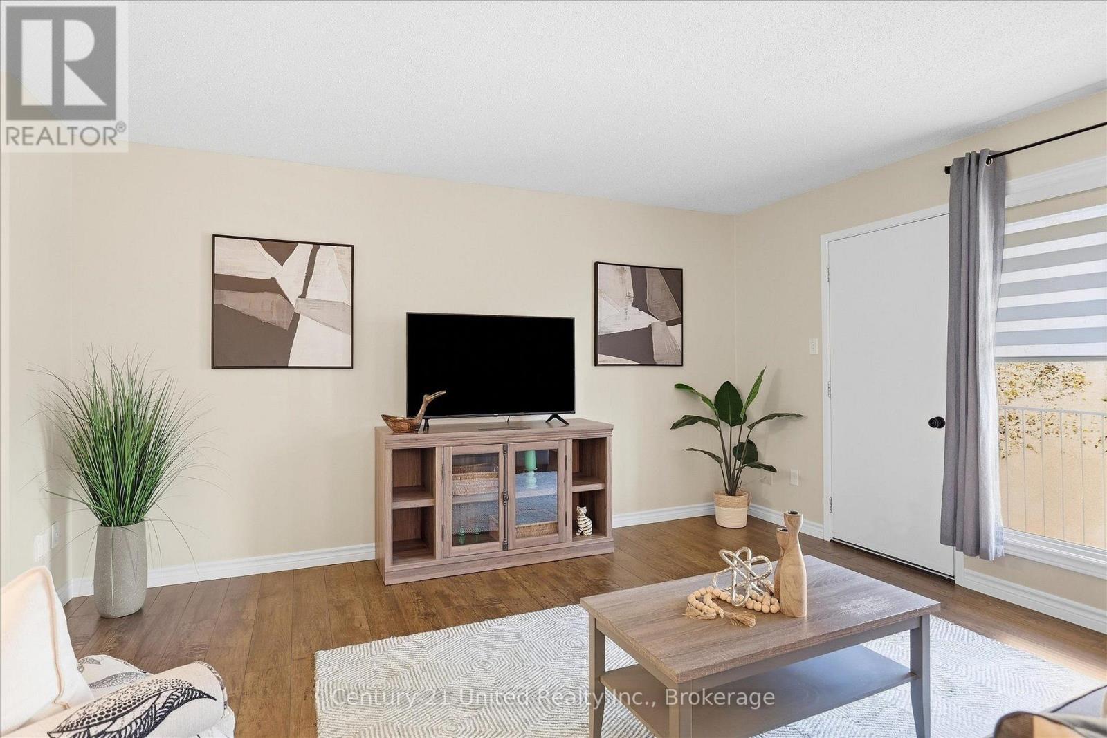 202 - 2406 Mountland Drive Property Photo 13