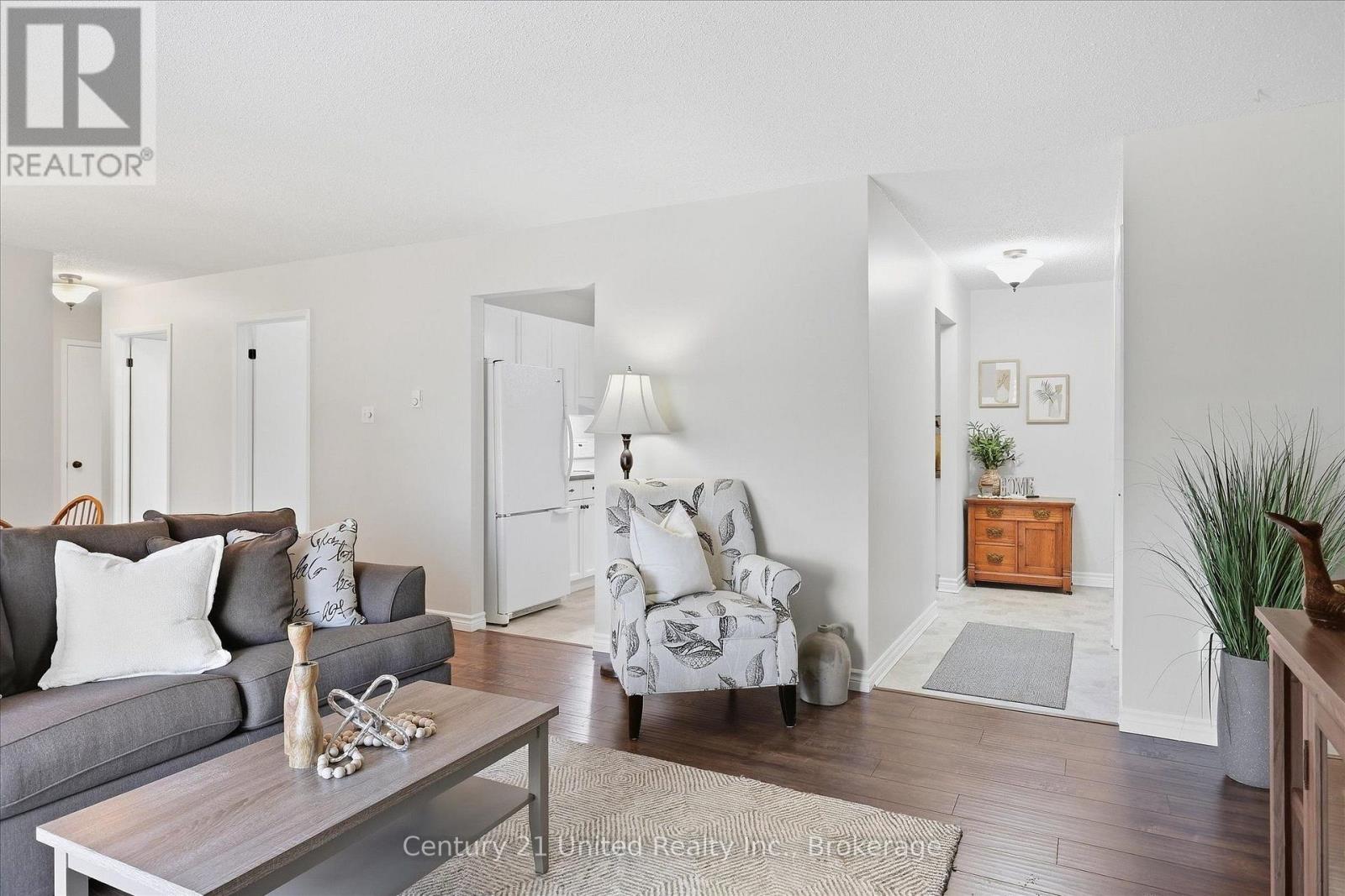 202 - 2406 Mountland Drive Property Photo 15