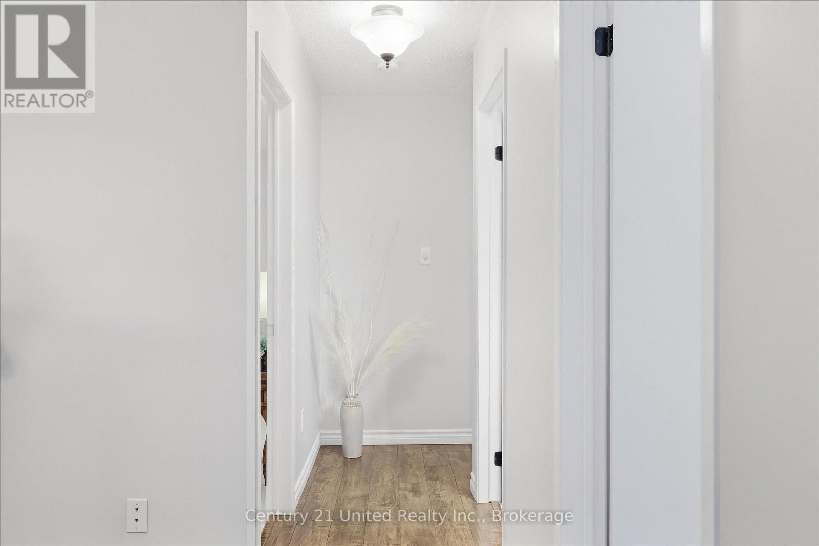 202 - 2406 Mountland Drive Property Photo 22