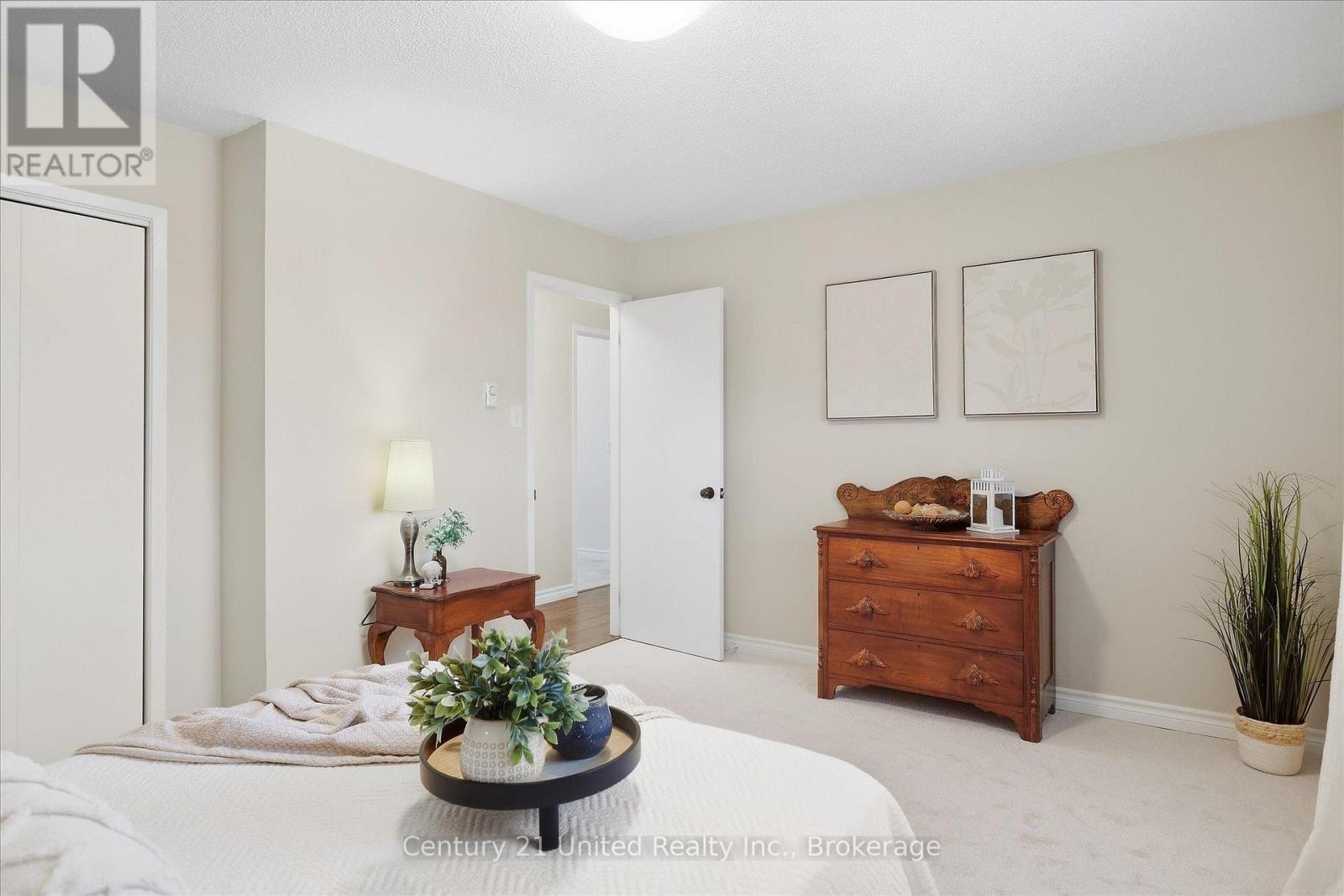 202 - 2406 Mountland Drive Property Photo 25
