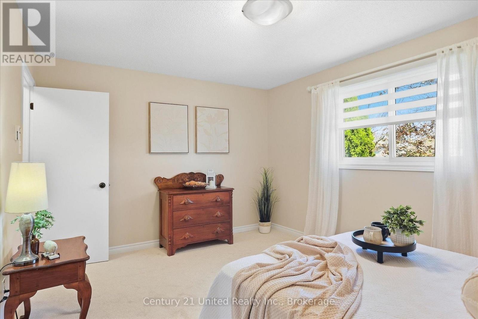 202 - 2406 Mountland Drive Property Photo 26