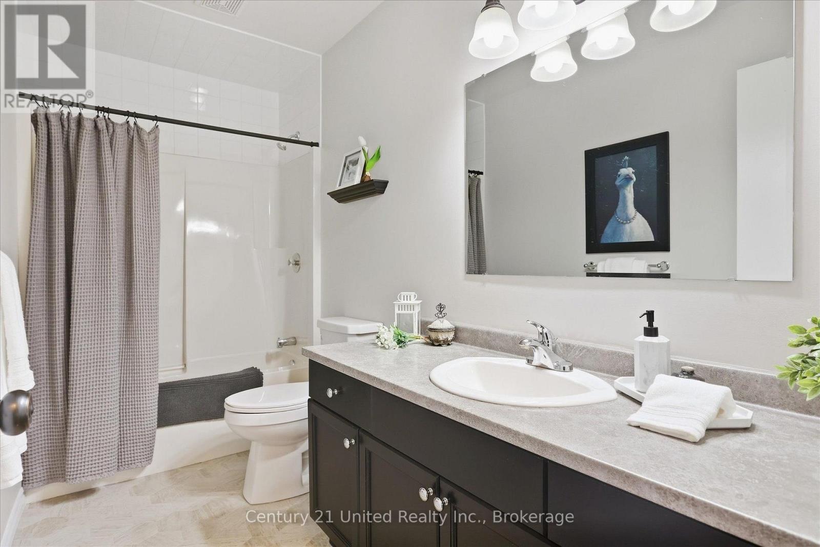 202 - 2406 Mountland Drive Property Photo 28