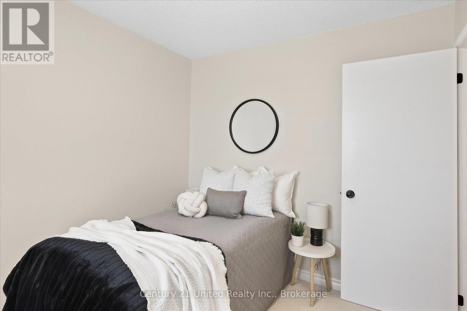 202 - 2406 Mountland Drive Property Photo 30