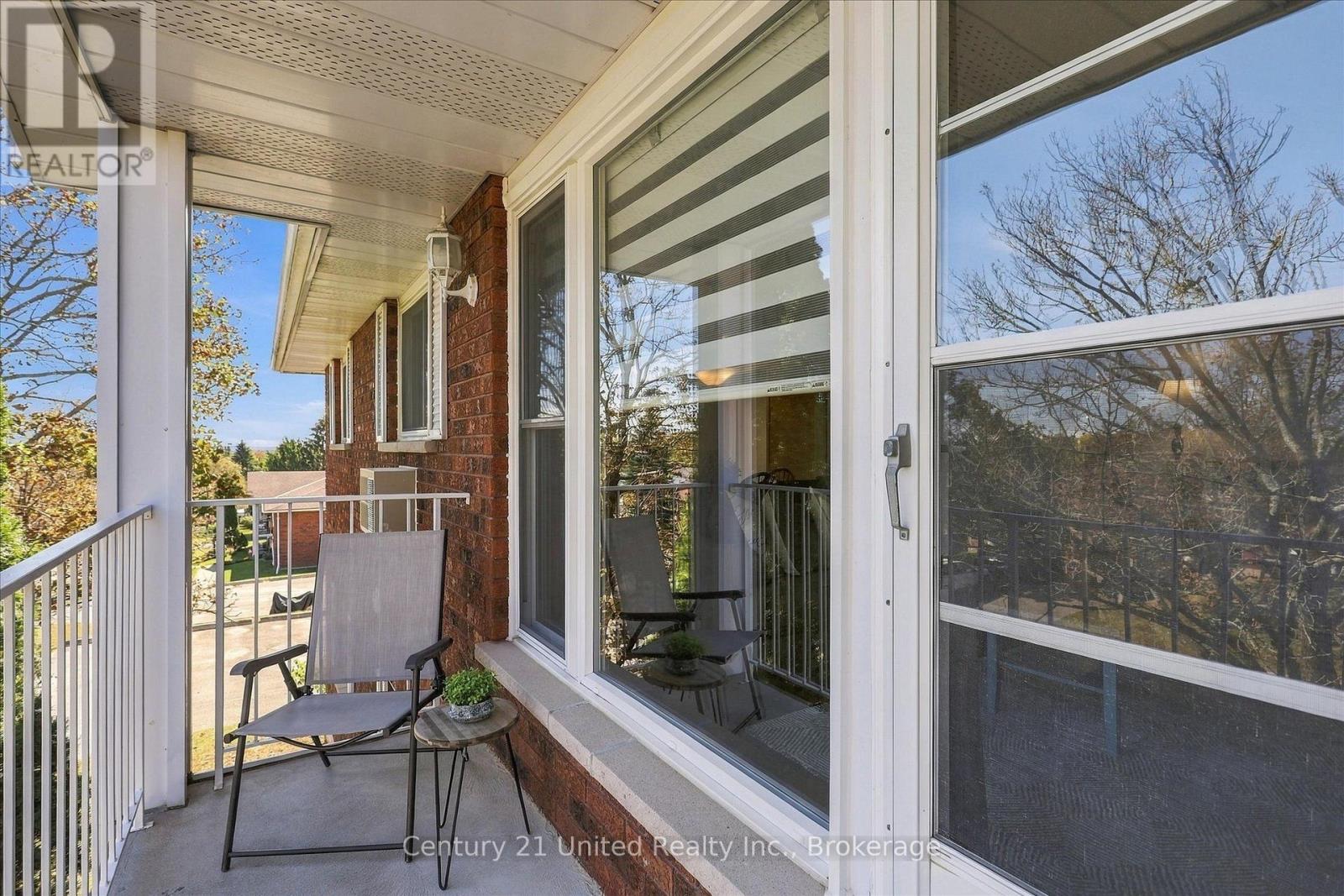 202 - 2406 Mountland Drive Property Photo 34