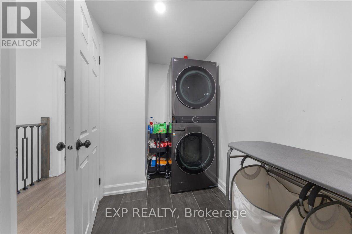 2940 Prince Of Wales Drive Property Photo 23
