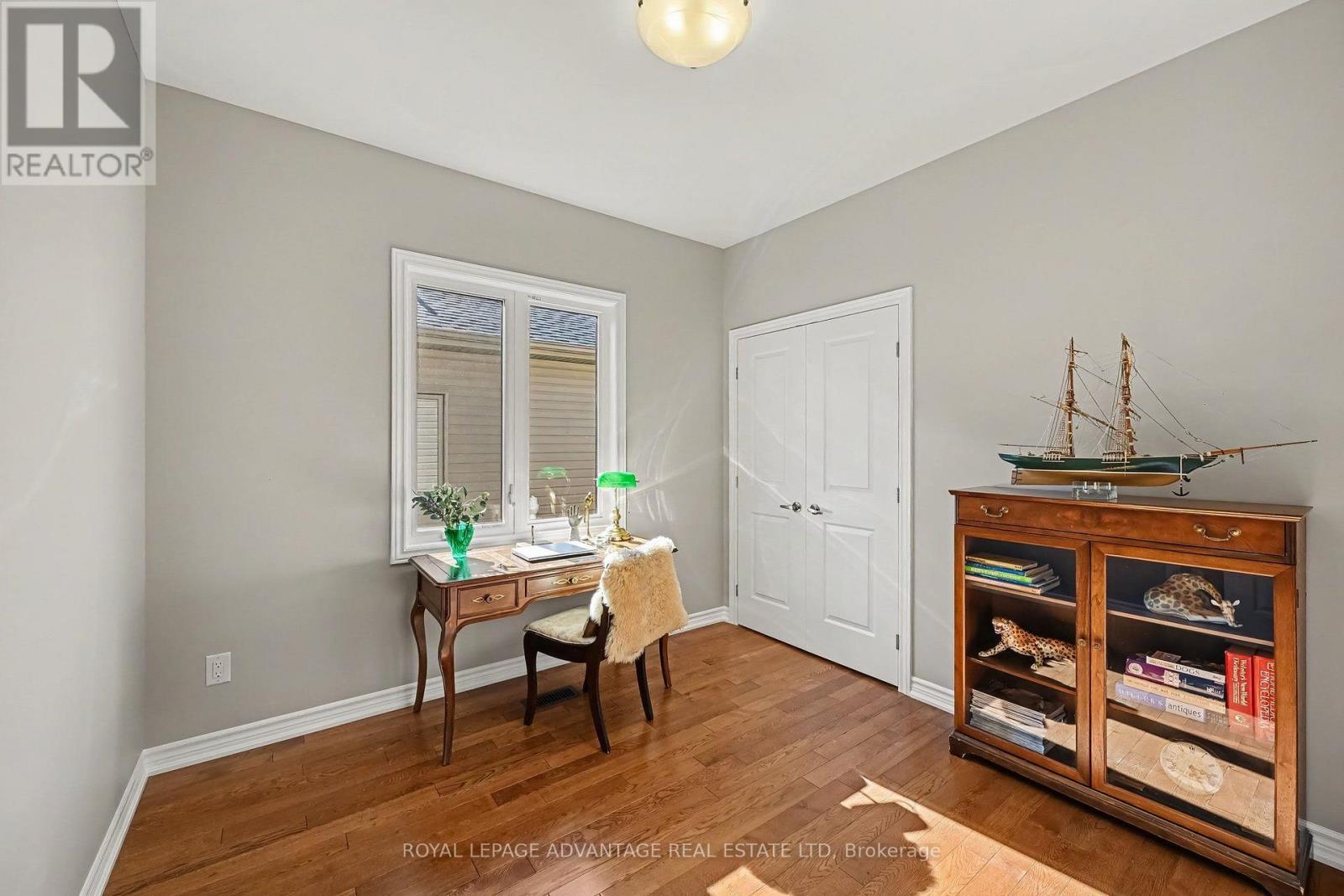 20 Senators Gate Property Photo 22
